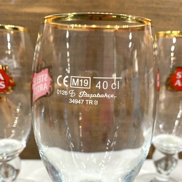 Stella Artois Beer Chalice Glass 40cl - Picture 2 of 3